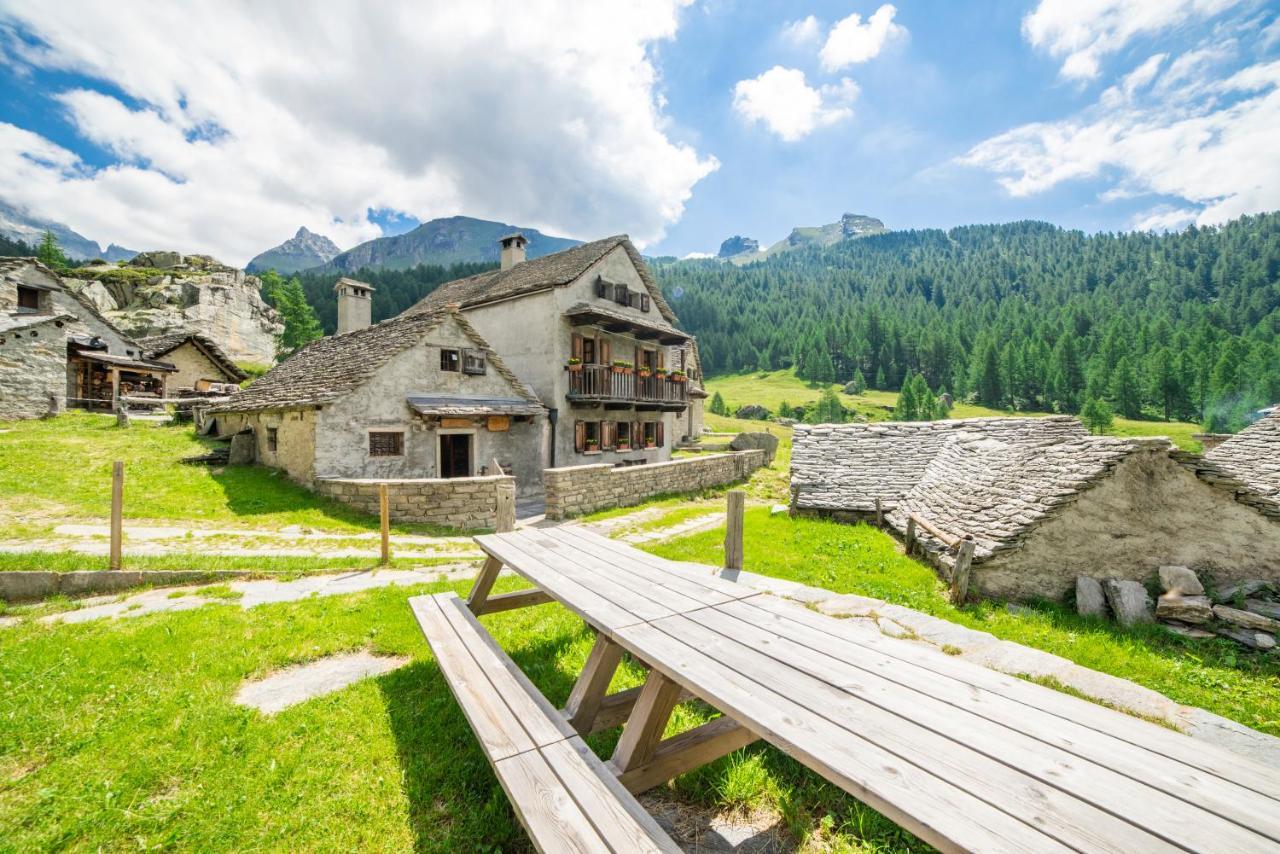 Voglia Di Veglia Hotel Варцо Екстериор снимка