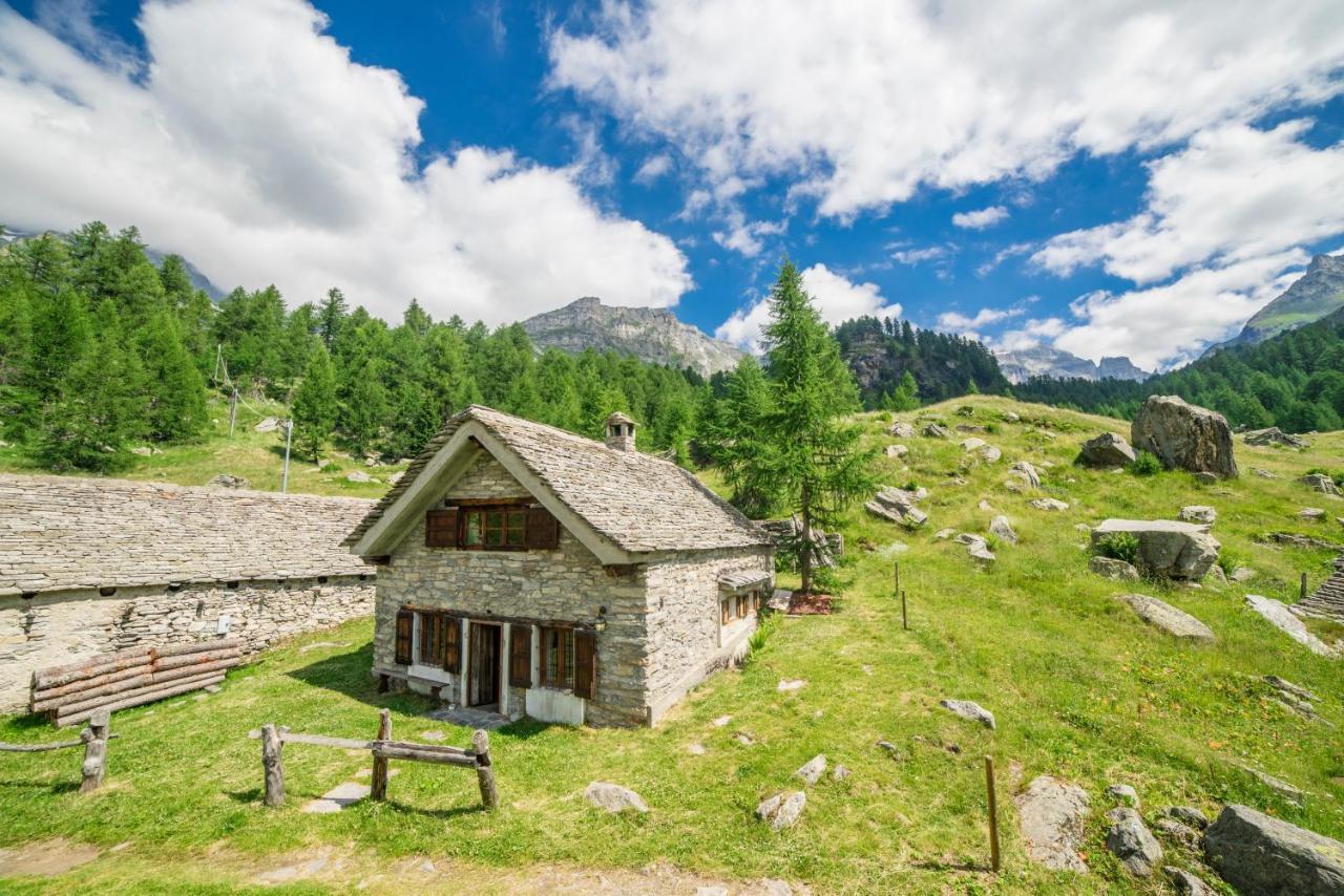 Voglia Di Veglia Hotel Варцо Екстериор снимка