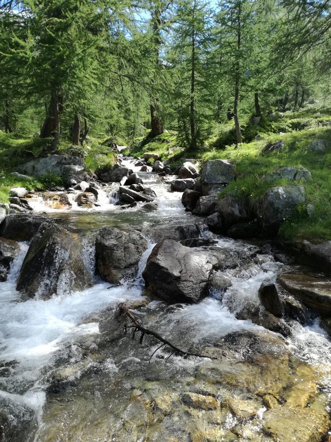 Voglia Di Veglia Hotel Варцо Екстериор снимка